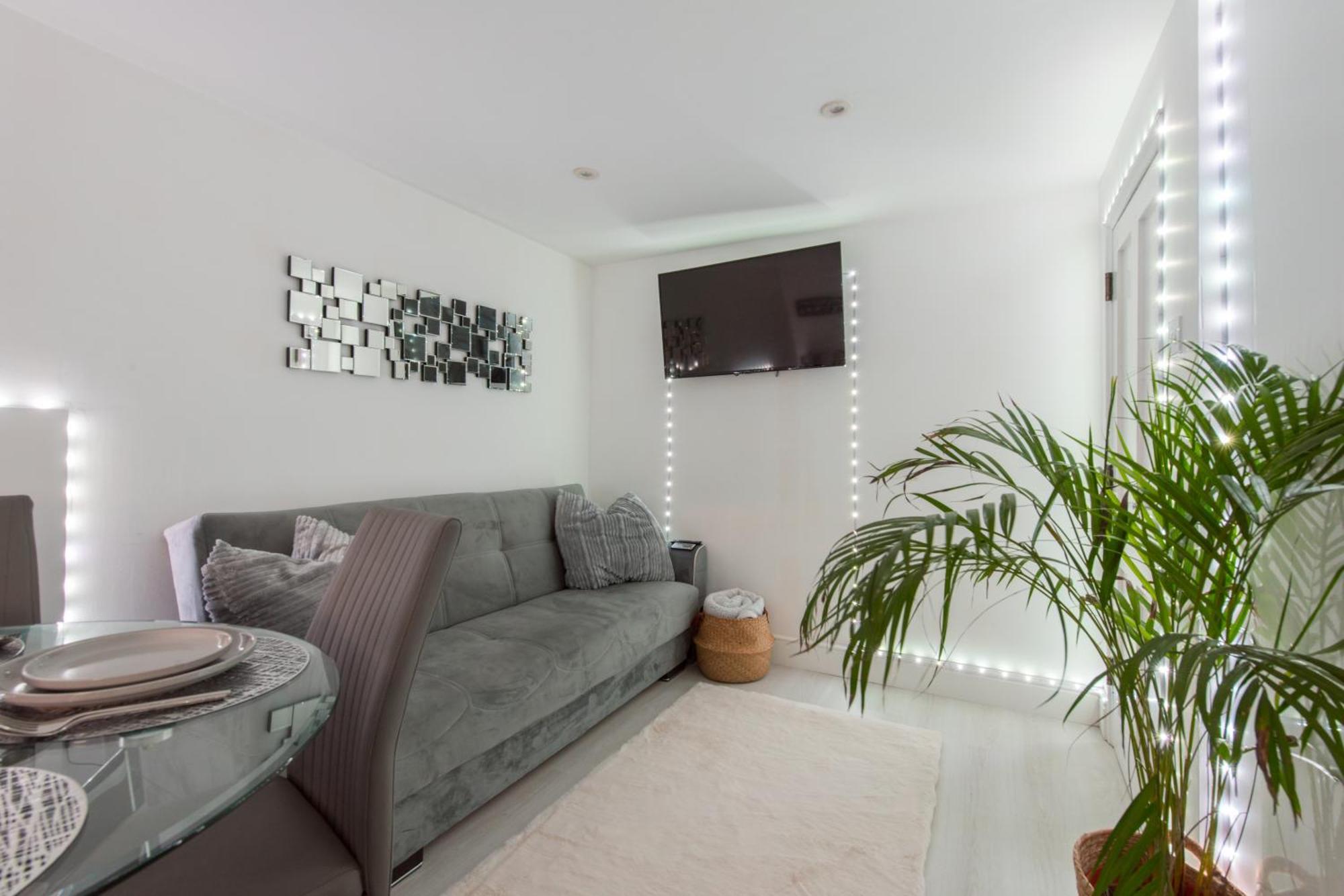 Parade Gardens Boutique Apartments- Central, Grade I Listed, 4K Tvs, Hidden Views Bath Exterior photo
